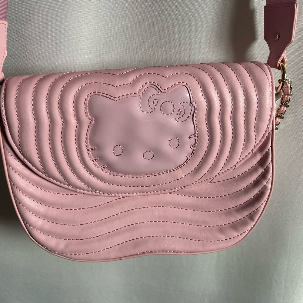 Danielle Nicole Nwot Pink Hello Kitty Crossbody B… - image 4
